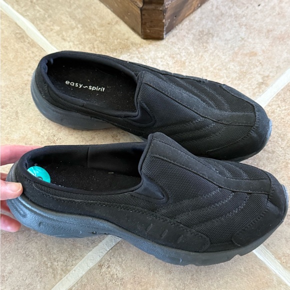 Easy spirit slip on shoes women’s size 8 black new! - Picture 1 of 4